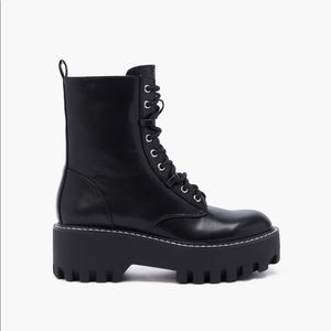 Shoedazzle combat boot. Black